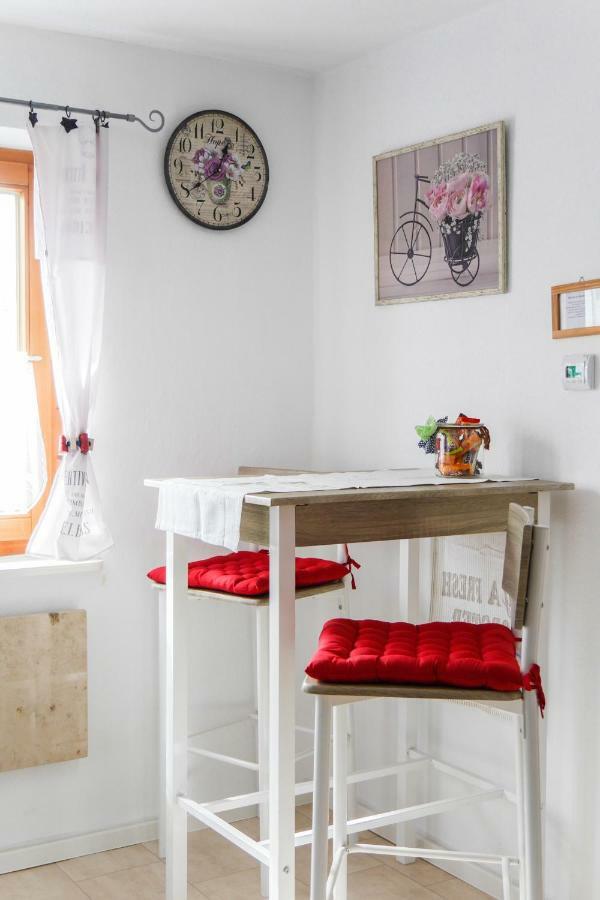 Ferienwohnung Lispet Neuötting Exteriör bild