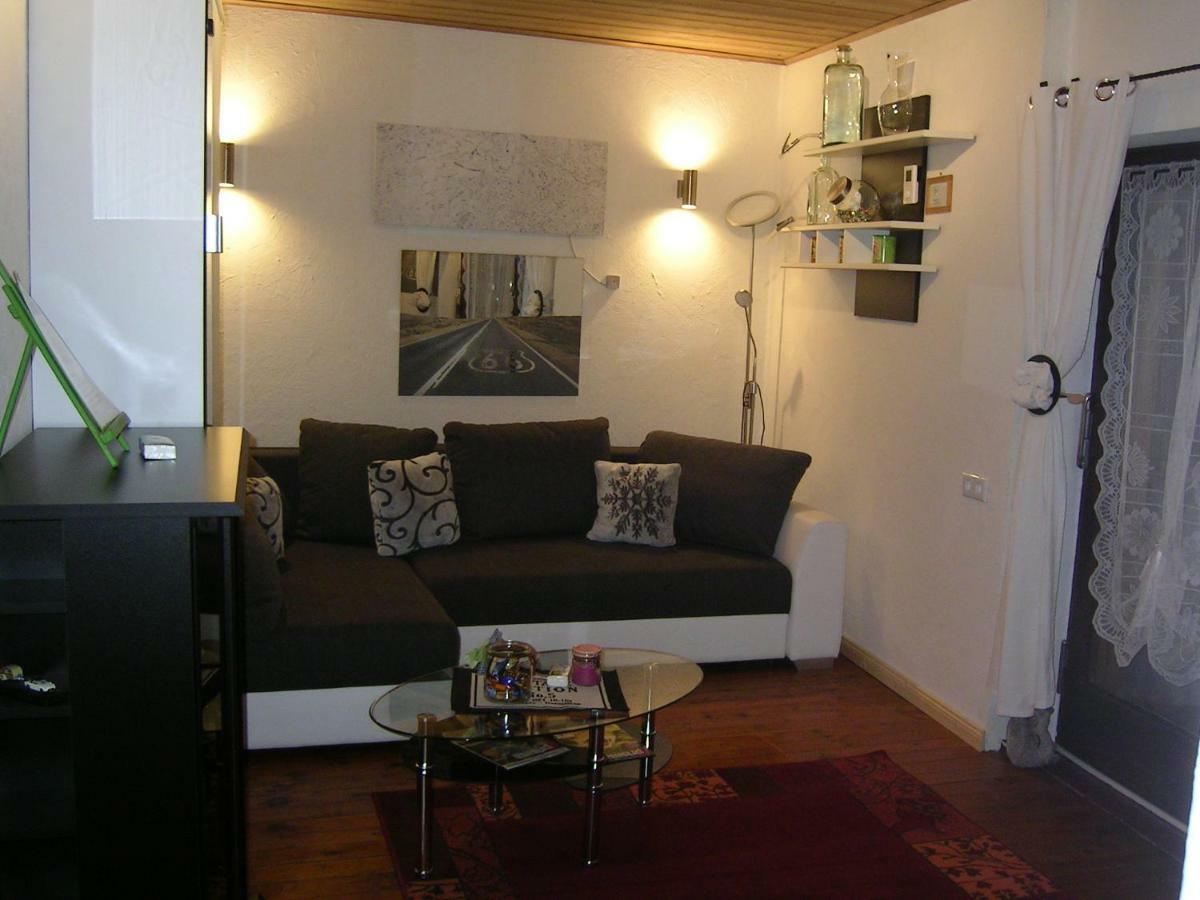 Ferienwohnung Lispet Neuötting Exteriör bild